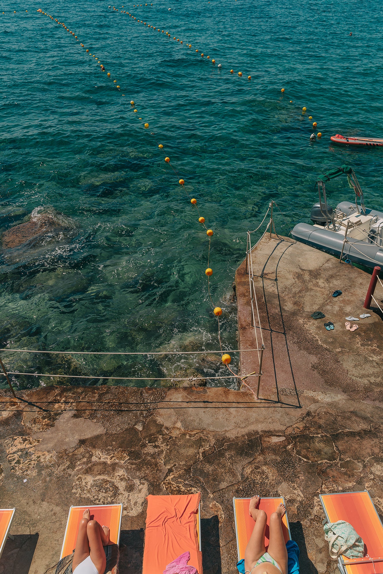 Legs, Loungers and Living the Dream - Capri, Italy